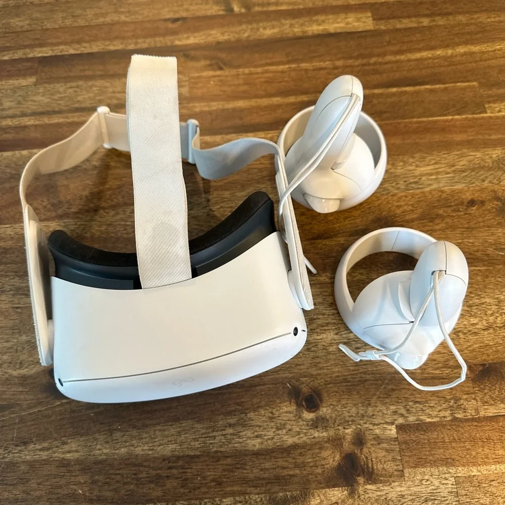 Advanced White VR Headset with Controllers